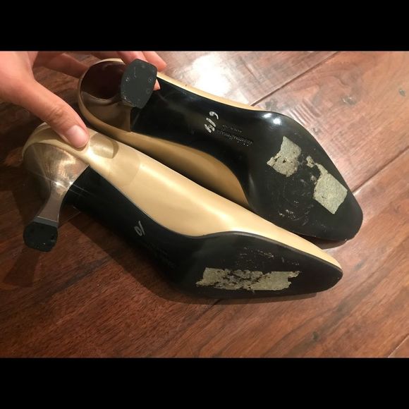 Ferragamo leather iridescent beige pumps with silver kitten heels 8.5aa narrow - Picture 5 of 6